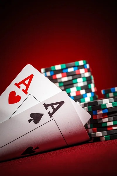 Capsa Susun hand arrangement showing five-card bottom, five-card middle, and three-card top layout